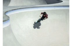 Black Dragon Stuntstep Road Rage Zwart Blauw 11 Black Dragon Stuntstep Road Rage Zwart Blauw -Buitenspeelgoed Winkel 1200x835 1