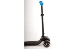 Volare Q-Play Future Step Met Led Zwart Blauw 17 Volare Q-Play Future Step Met Led Zwart Blauw -Buitenspeelgoed Winkel 6af2f56dc1aaff5135601d8590750f938511cd347139efa8ad172c023437e568