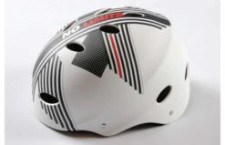 Volare Skatehelm No Limits Wit -Buitenspeelgoed Winkel d820a6ee84df5349b4485abc748513049881096dedaab185b563557c9ecf1821