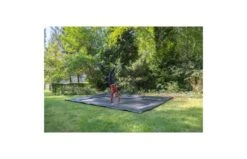 EXIT Dynamic Groundlevel Sports Trampoline 29 EXIT Dynamic Groundlevel Sports Trampoline -Buitenspeelgoed Winkel exit dynamic groundlevel sports trampoline 275x458cm zwart 8 3