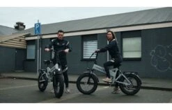 ES Master 250WATT Rock Wheel II Fatbike Nardo Grey 17 ES Master 250WATT Rock Wheel II Fatbike Nardo Grey -Buitenspeelgoed Winkel maxresdefault