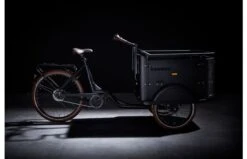 Cangoo Keewee E-bakfiets -Buitenspeelgoed Winkel popal 2 zijaanzicht centered aedf
